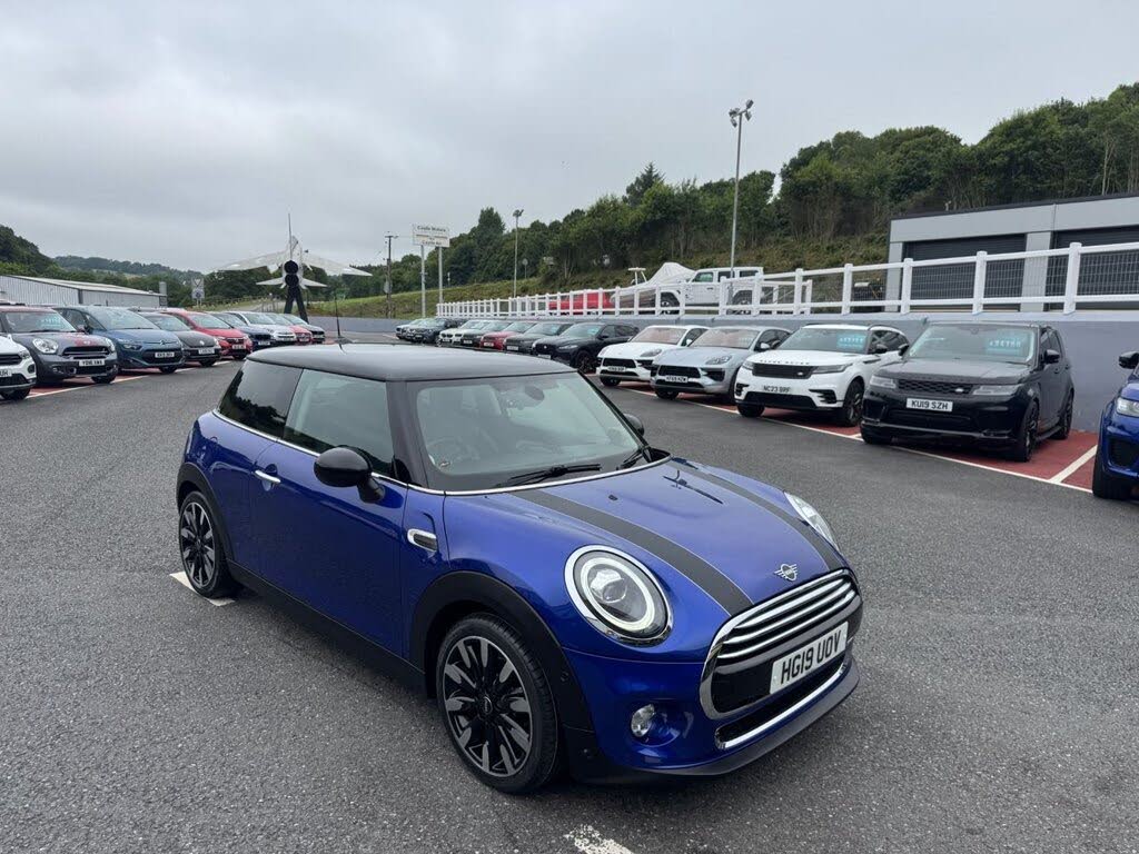 2019 MINI Cooper 1.5 Cooper Exclusive (134bhp) Hatchback 3d