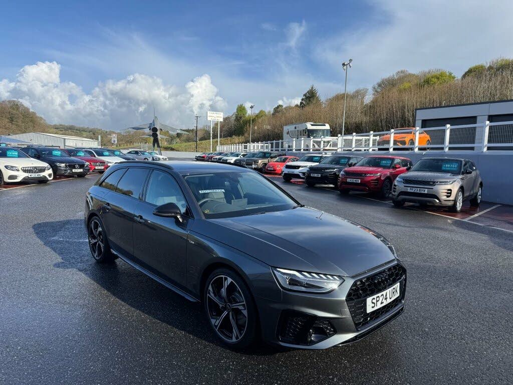 2024 Audi A4 Avant 2.0 40 TFSI Black Edition