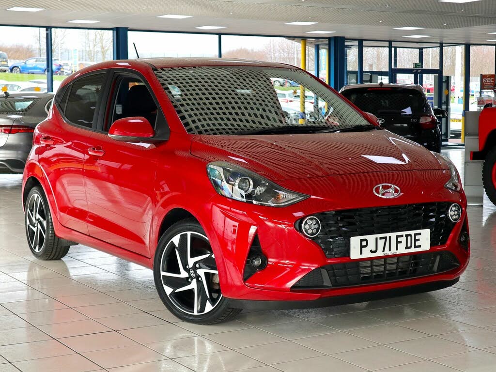 2021 Hyundai i10 1.2 Premium (84ps) 1197cc Auto