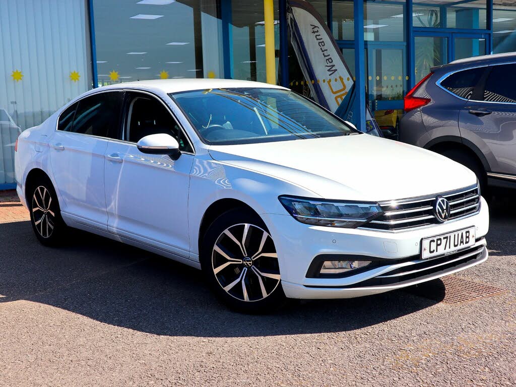 2022 Volkswagen Passat 2.0TDI SEL (150ps) Saloon 4d