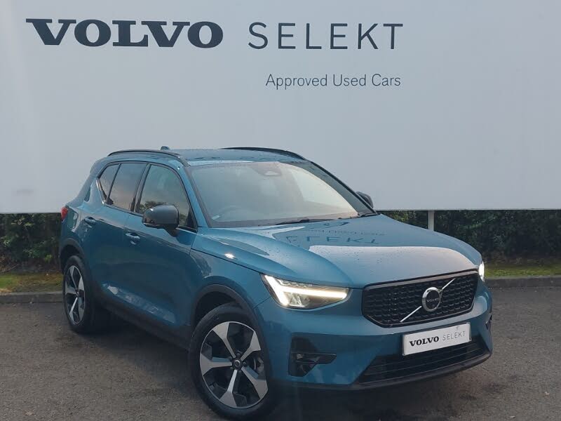 2024 Volvo XC40 2.0 B3 Plus