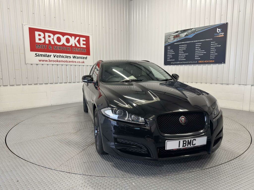 2015 Jaguar XF 2.2TD R-Sport Black Sportbrake 5d