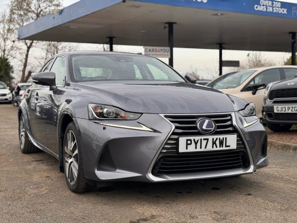 2017 Lexus IS 300h 2.5 Advance