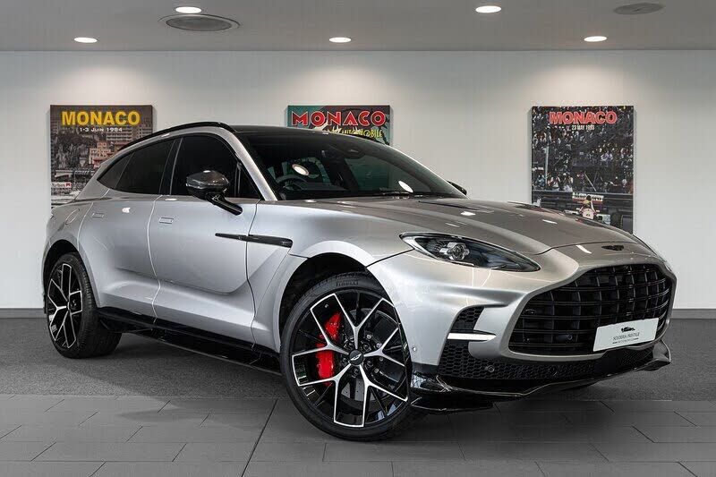 2025 Aston Martin DBX 4.0 V8