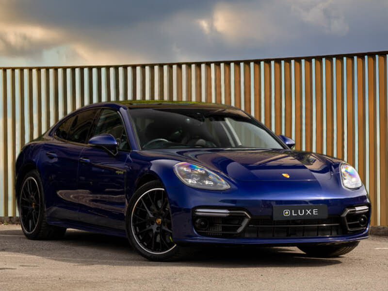 2022 Porsche Panamera 3.0 4 E-Hybrid (Platinum Edition) Hatchback