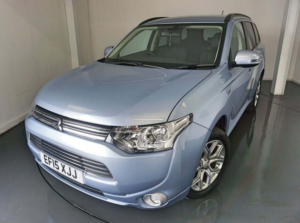 2015 Mitsubishi Outlander 2.0 GX3h PHEV (5st)
