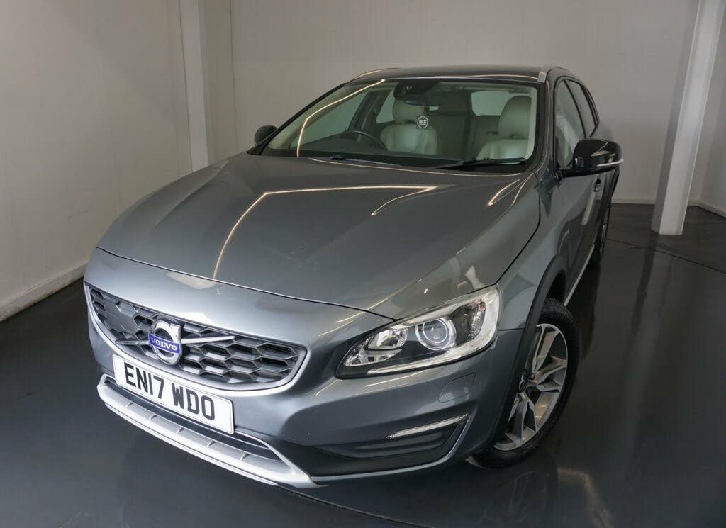 2017 Volvo V60 2.0TD D4 Cross Country Lux Geartronic