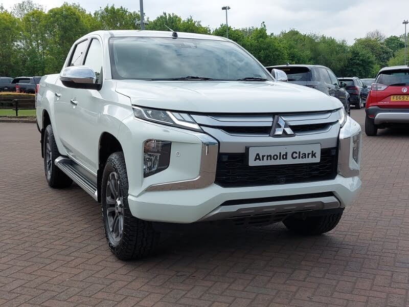 2021 Mitsubishi L200 2.2DI-D Barbarian X
