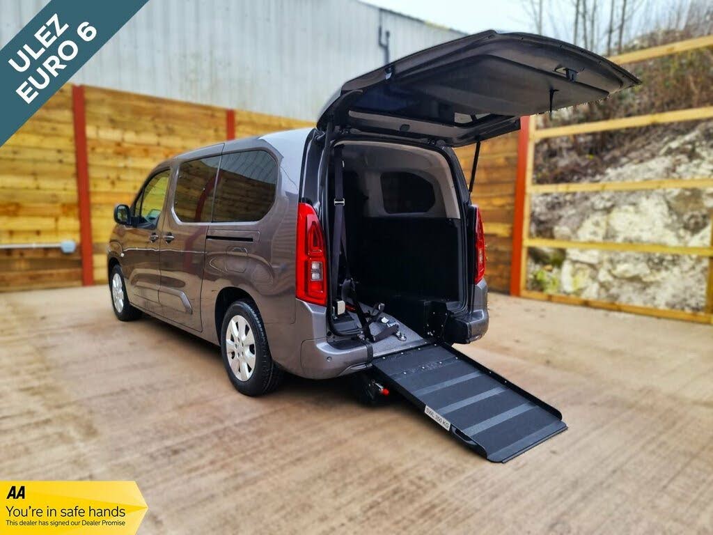 2020 Vauxhall Combo Life 1.2i Energy XL (110ps)