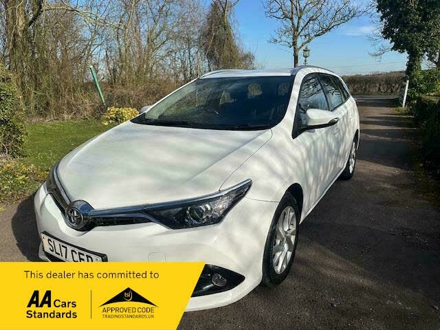 2017 Toyota Auris 1.2T Icon (TSS) Estate