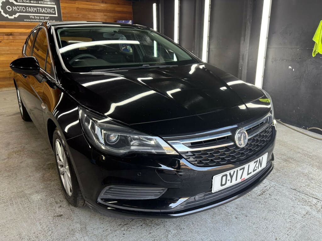 2017 Vauxhall Astra 1.4i Design Hatchback