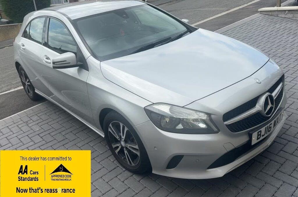 2016 Mercedes-Benz A-Class 1.6 A180 SE (Executive)(s/s)