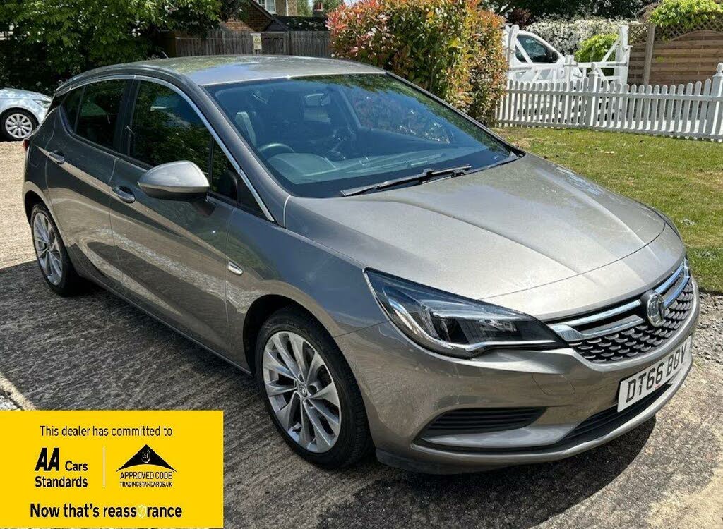 2016 Vauxhall Astra 1.6CDTi Tech Line (136ps) Hatchback Auto