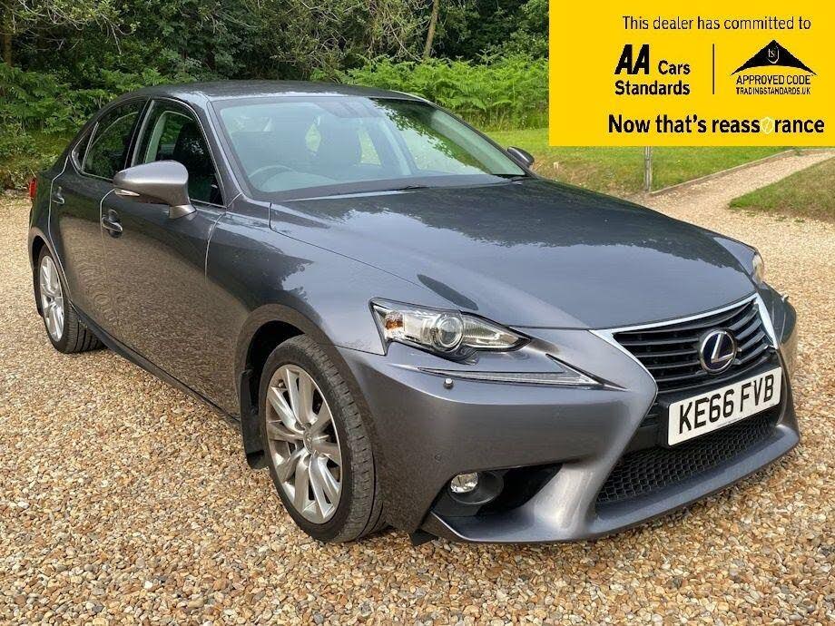 2017 Lexus IS 300h 2.5 Executive Edition (223bhp)