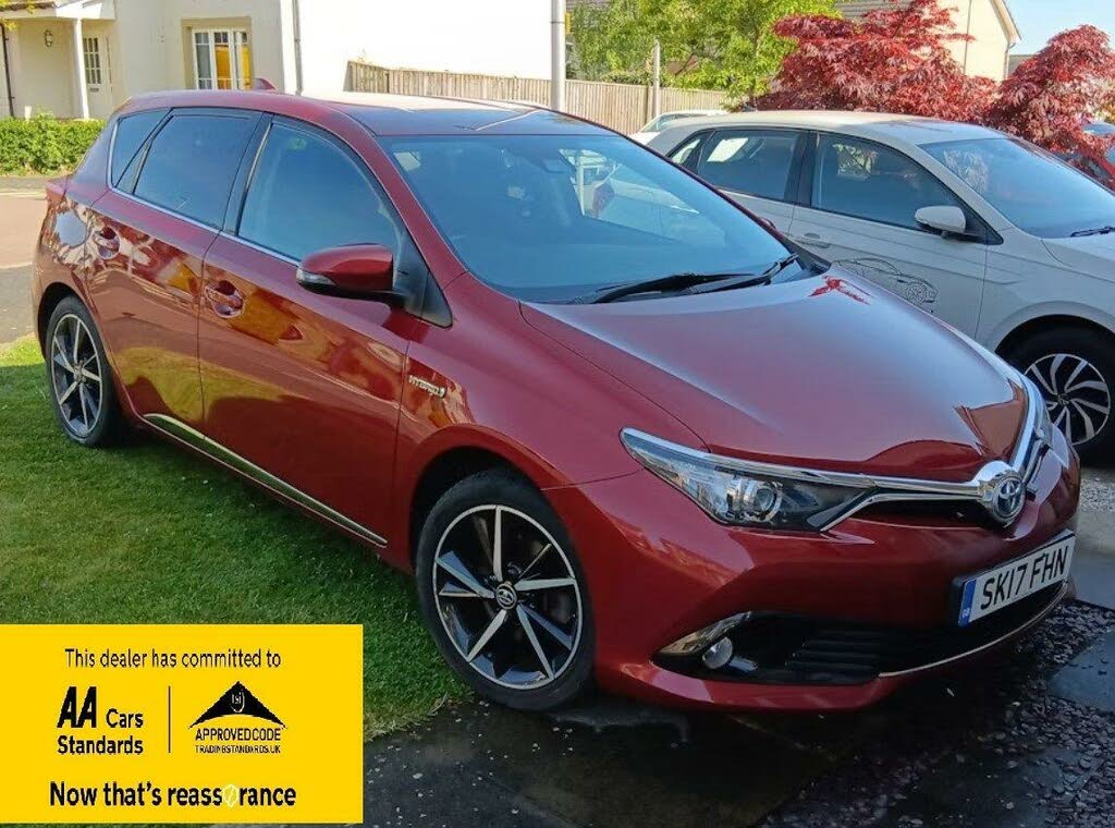2017 Toyota Auris 1.8 VVT-i HSD Design (TSS) Hatchback