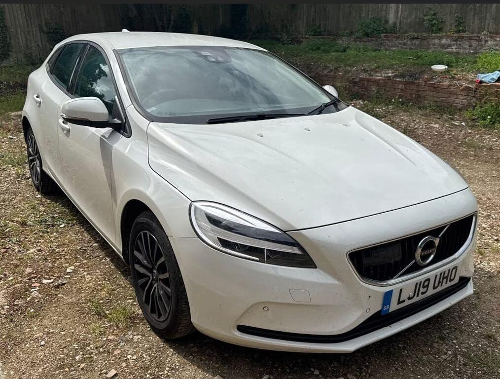 2019 Volvo V40 2.0TD D2 Momentum Edition Geartronic