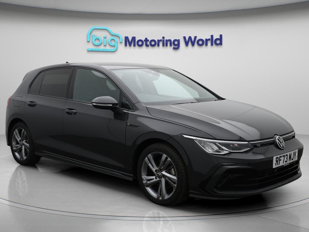 2023 Volkswagen Golf 1.5 eTSI R-Line Hatchback