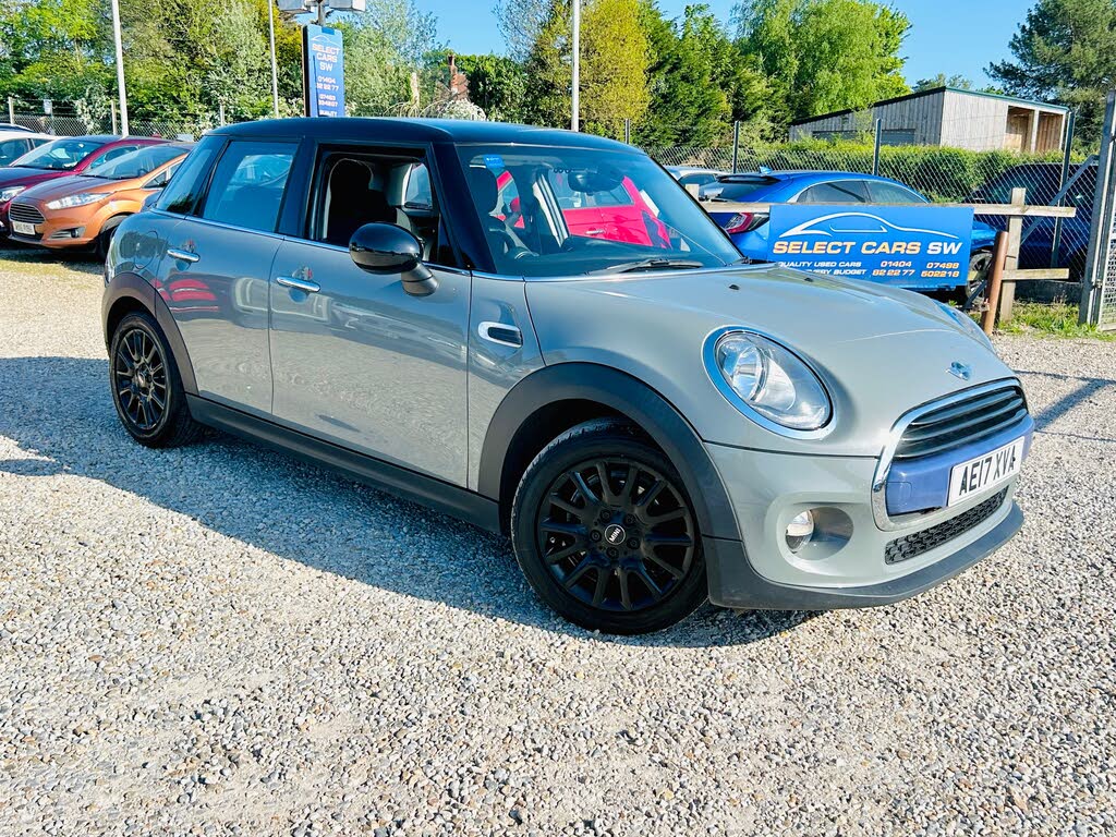 2017 MINI Cooper 1.5TD Cooper D (s/s) Hatchback 5d Auto