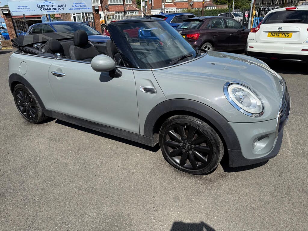 2016 MINI Cooper 1.5 Cooper (s/s) Convertible 2d