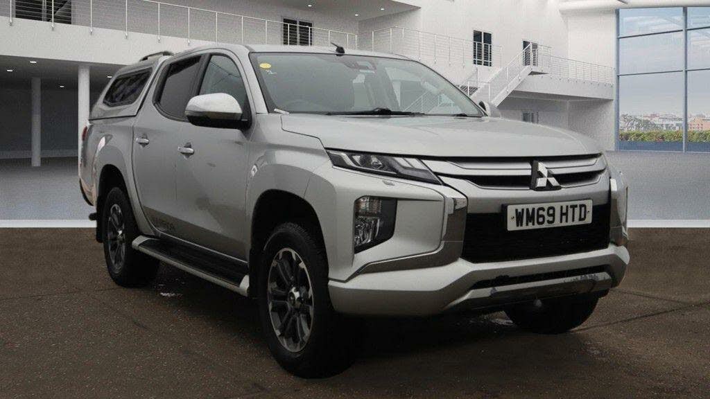 2020 Mitsubishi L200 2.2DI-D Warrior auto