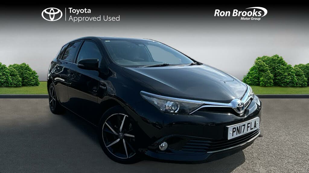 2017 Toyota Auris 1.8 VVT-i HSD Design (TSS) Hatchback