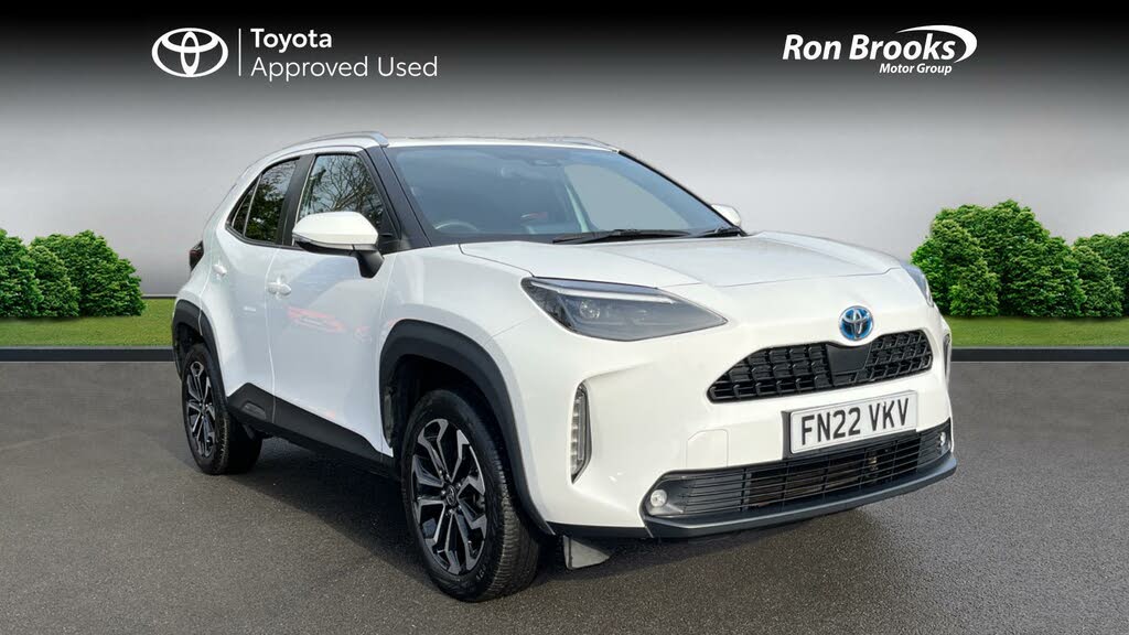 2022 Toyota Yaris 1.5 VVT-i Design (Panoramic Roof)