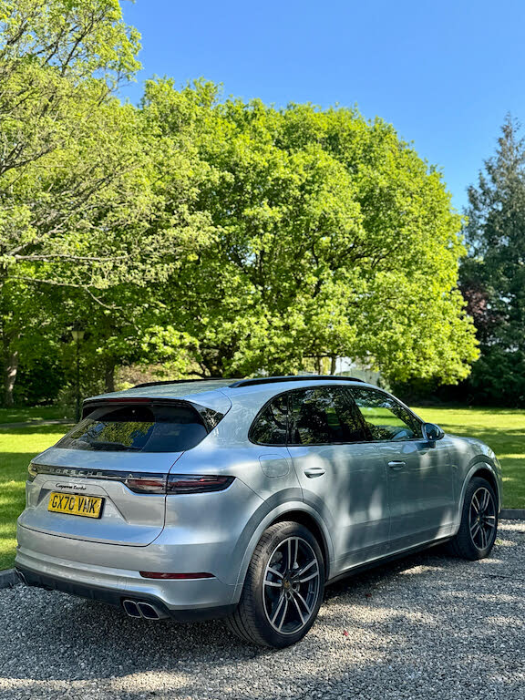 2020 Porsche Cayenne 4.0 V8 Turbo Station Wagon