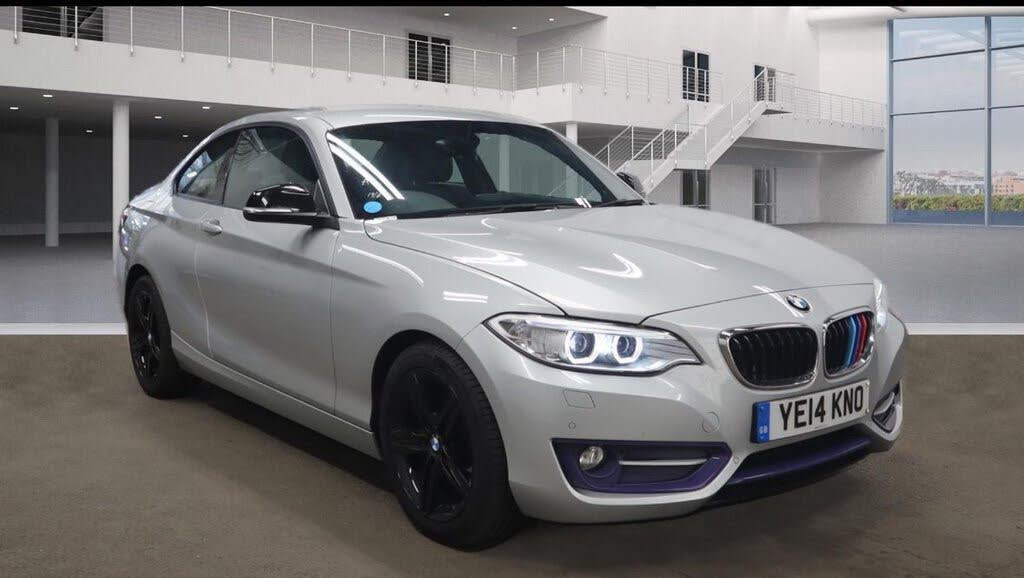 2014 BMW 2 Series 2.0 220i Sport Coupe 2d