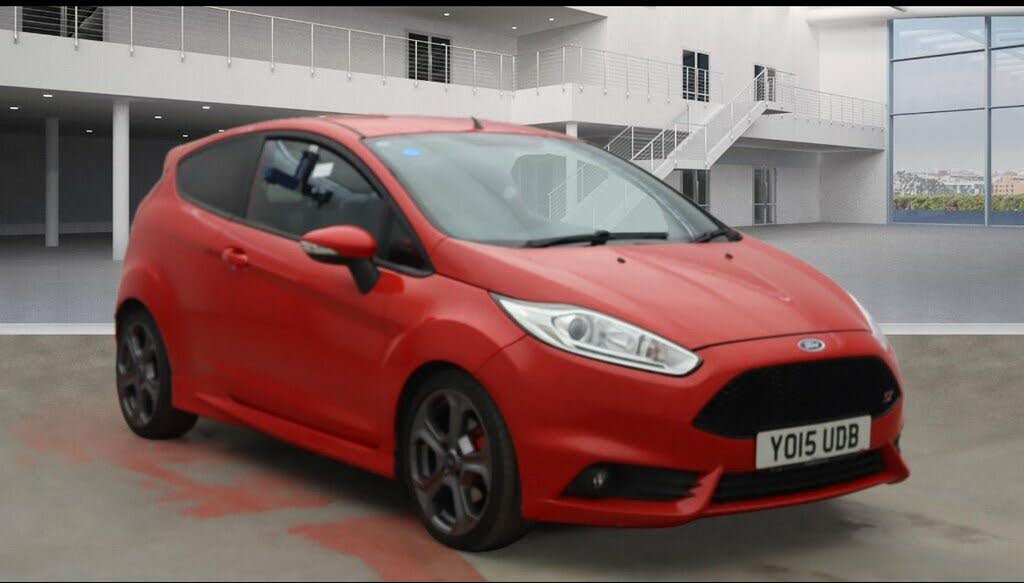 2015 Ford Fiesta 1.6 ST 2