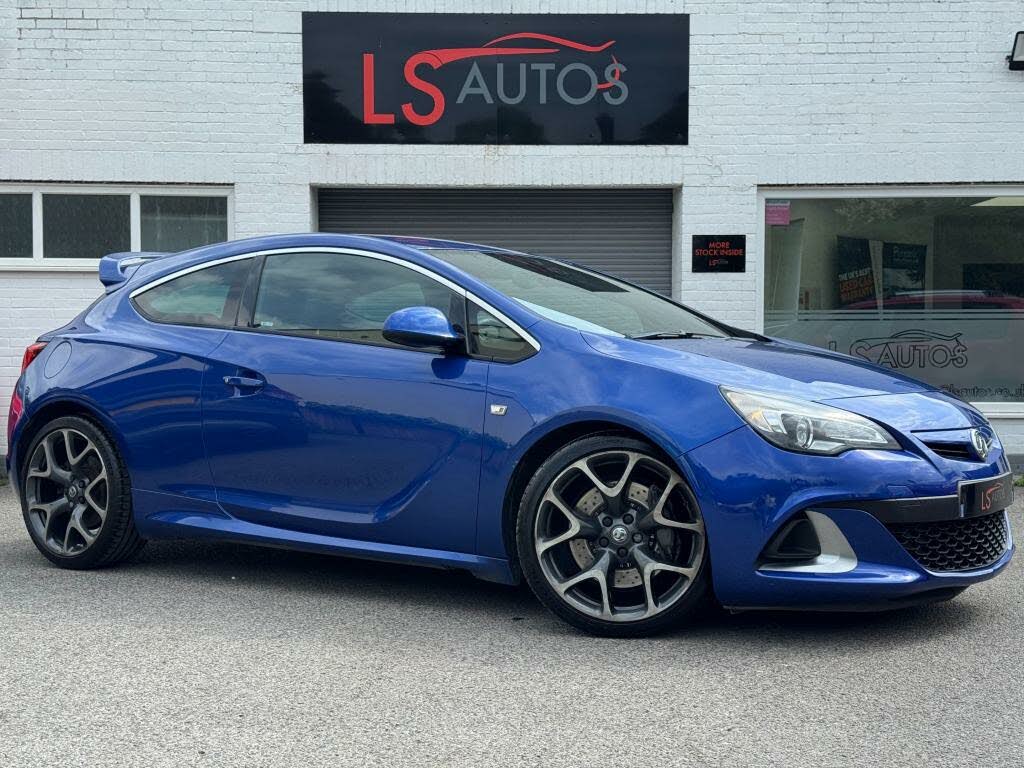 2016 Vauxhall GTC 2.0i Turbo VXR