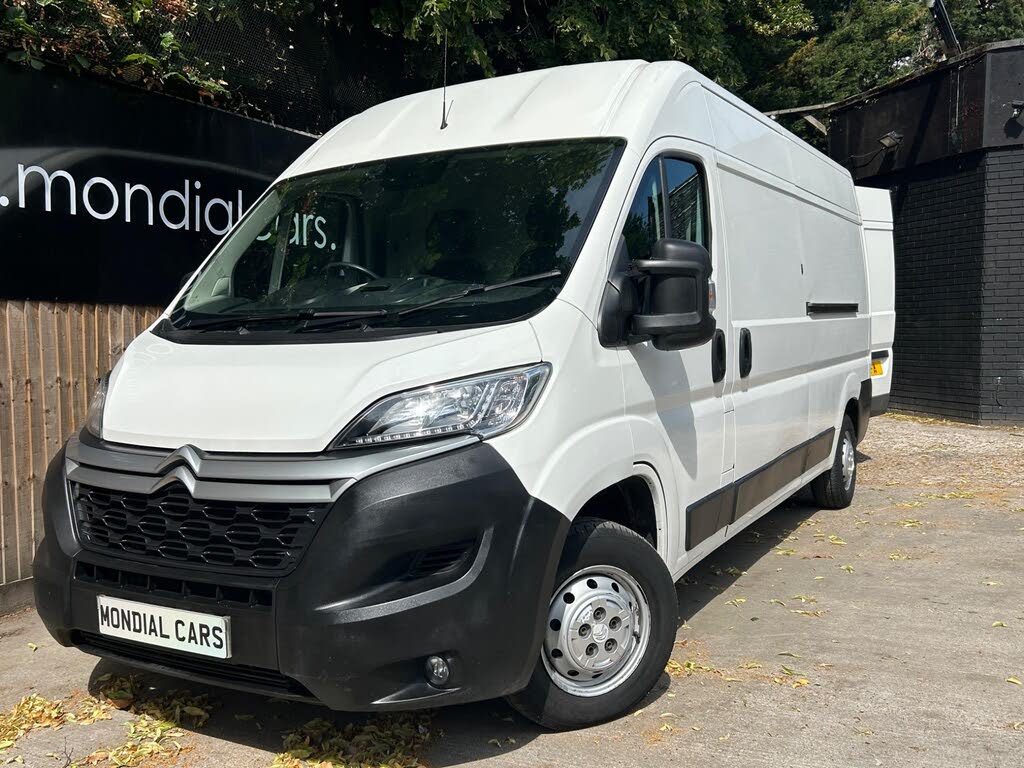 2020 Citroen Relay 2.2BlueHDi 35 L3H2 Driver