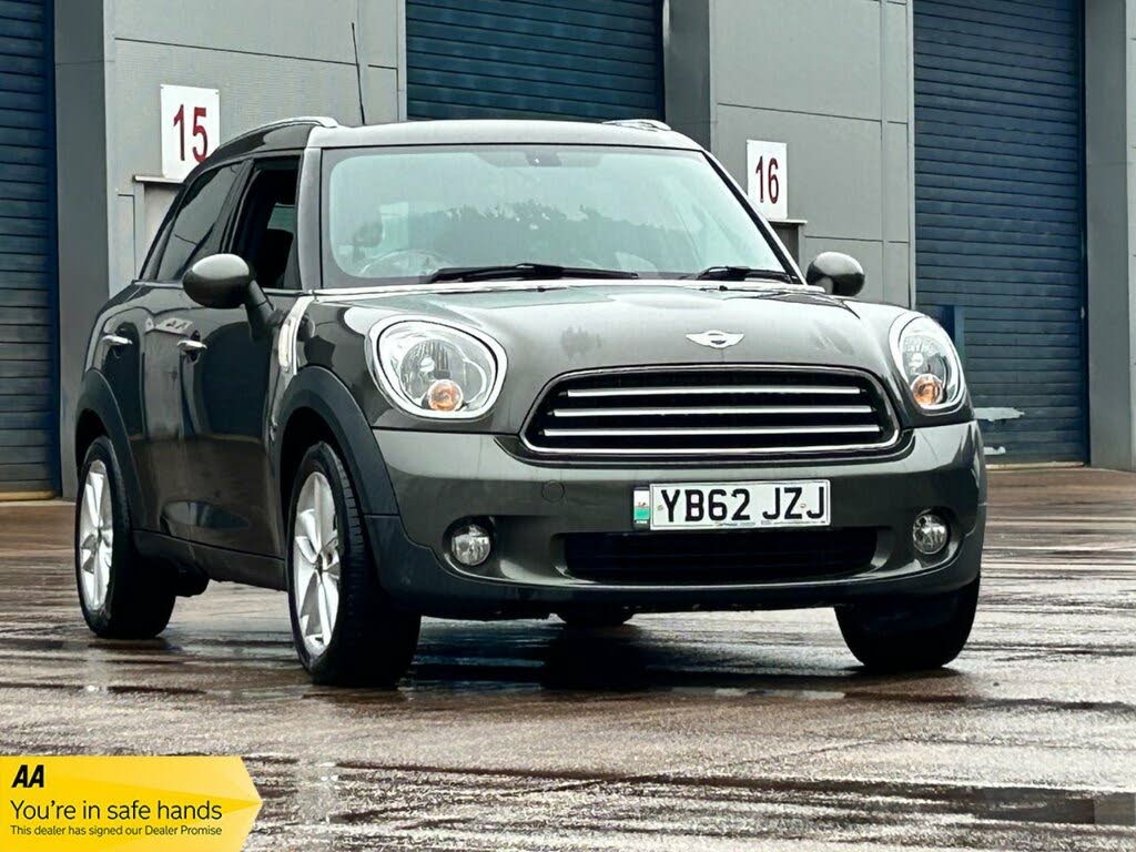 2013 MINI Countryman 1.6 Cooper (Pepper)