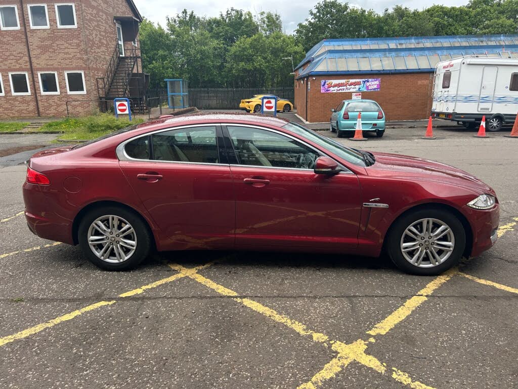 2012 Jaguar XF 2.2TD Luxury (190ps) Saloon 4d auto