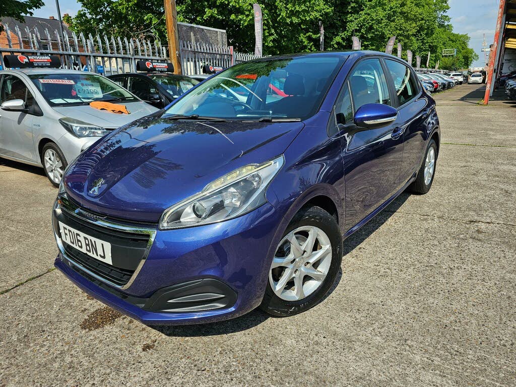 2016 Peugeot 208 1.6BlueHDi Active 5d