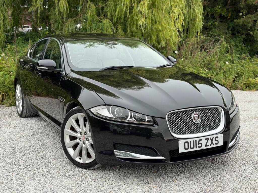 2015 Jaguar XF 2.2TD Portfolio (200ps) Saloon 4d