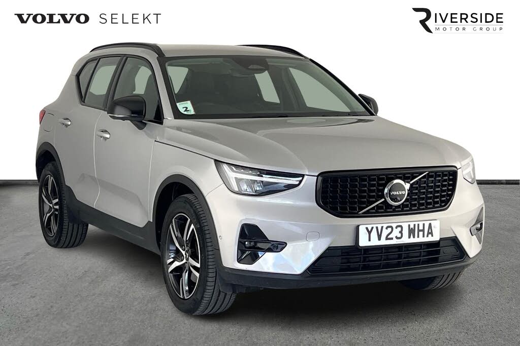 2023 Volvo XC40 2.0 B3 Plus