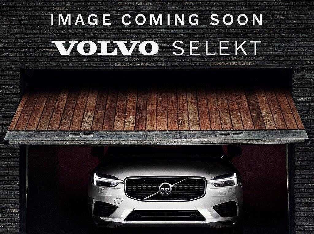 2023 Volvo XC60 2.0 T8 Ultimate (Dark