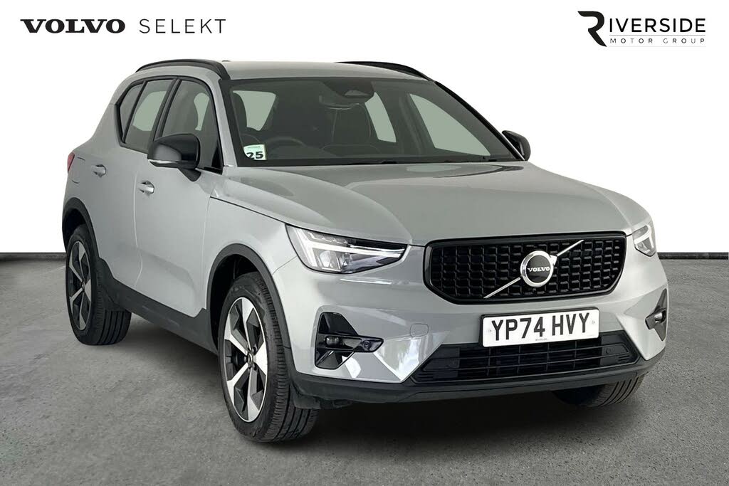 2024 Volvo XC40 2.0 B3 Plus