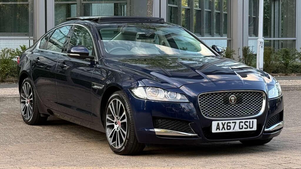 2017 Jaguar XF 2.0TD Portfolio (240ps) (AWD) Saloon 4d 1998cc Auto