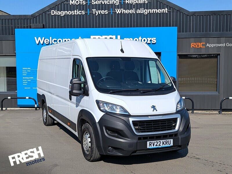 2022 Peugeot Boxer 2.2 BlueHDi Professional 435 L4 H2