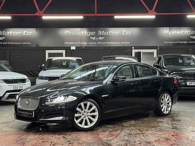 2015 Jaguar XF 2.2TD Portfolio (200ps) Saloon 4d