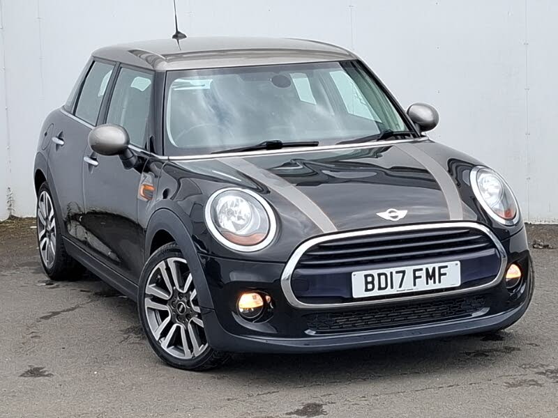 2017 MINI Cooper 1.5 Cooper Seven 5d