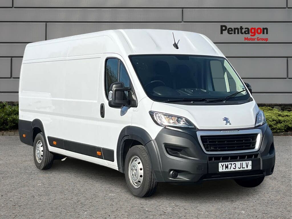 2023 Peugeot Boxer 2.2 BlueHDi Professional Premium+ 435 L4H2