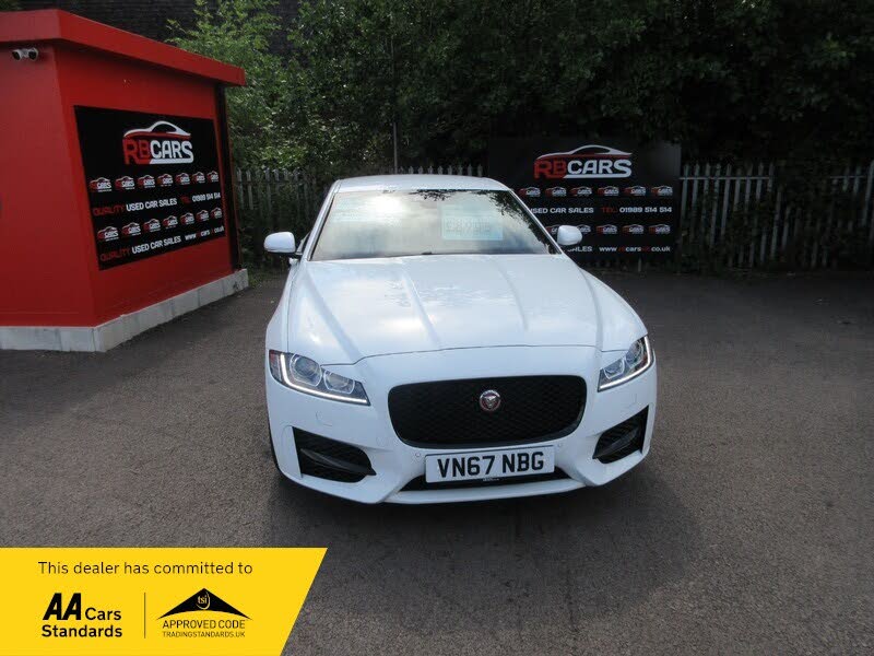 2017 Jaguar XF 2.0TD R-Sport (163ps) Saloon 4d 1999cc