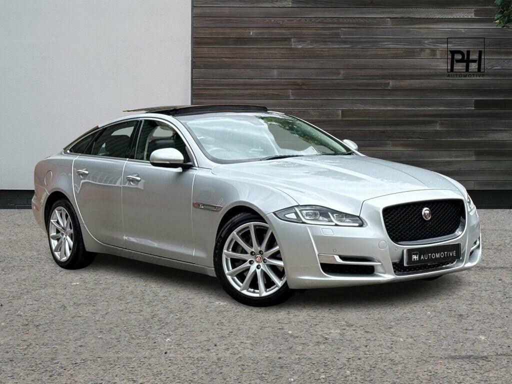 2016 Jaguar XJ Series 3.0TD XJ Luxury SWB Saloon
