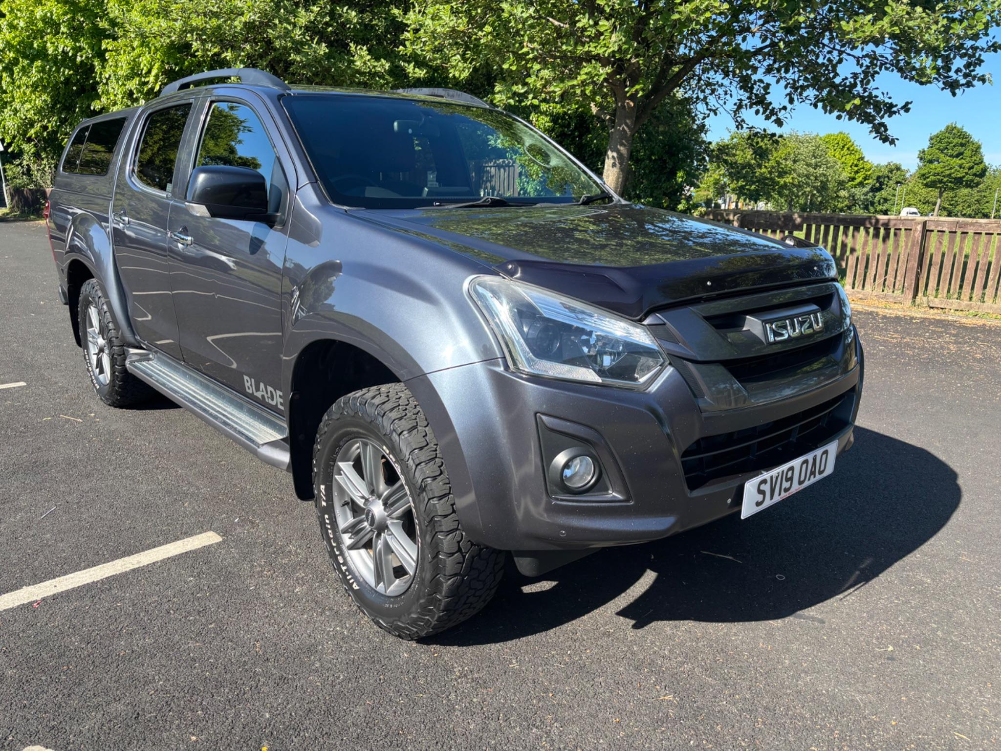2019 Isuzu D-Max 1.9TD Blade auto
